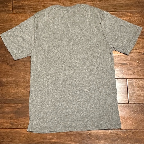 Billabong Loungewear Men’s Small Gray Short Sleeve Wave Graphic T-Shirt New - Picture 4 of 5